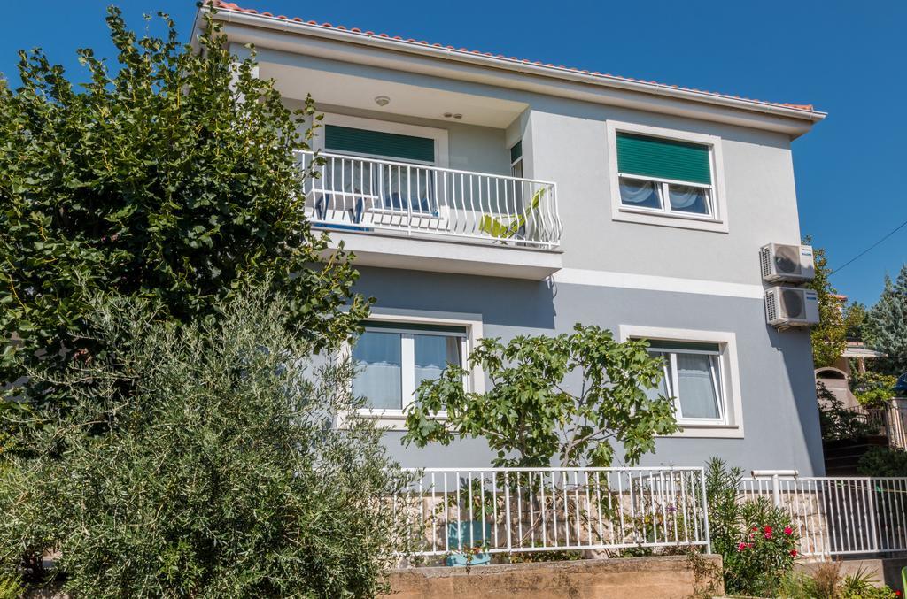 Apartments Seka Нови Винодолски Екстериор снимка